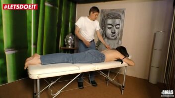 Massage Avec Des Femme En Lingerie Xxx