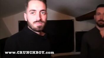 Porn Gay Crunch Boy