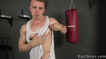 Big Muscle Gay Porn Handjob