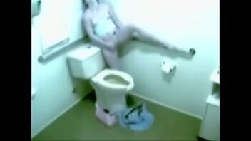 Cam Toilette Porn