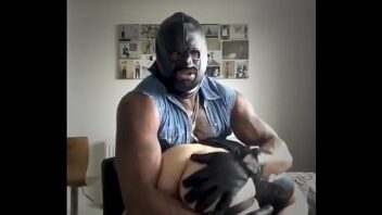 Ebony Gay Muscle Porn