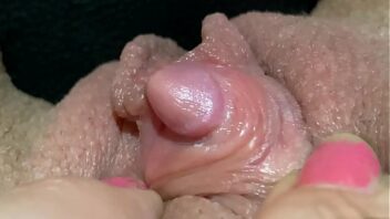 Http Www.Clitoris.Fr Videos Video-Porno-Ejaculation-Clitoris-Enorme-562.Html
