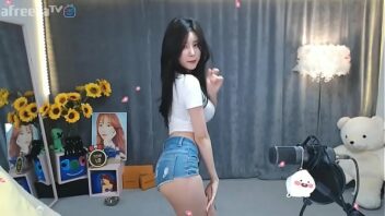 Short Korean Girl Xxx