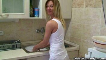 Teens Xxx Mommy Is Not Home-2