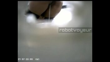 Vidéo Porno Espion Toilette Ados