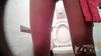 Porn Pissing Star Wc